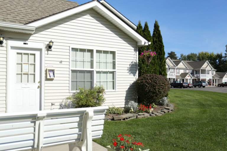 New Home Bay Pines ster